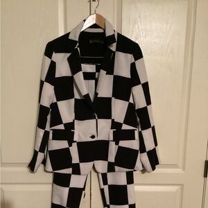 Black & white 2-piece pants/jacket set
